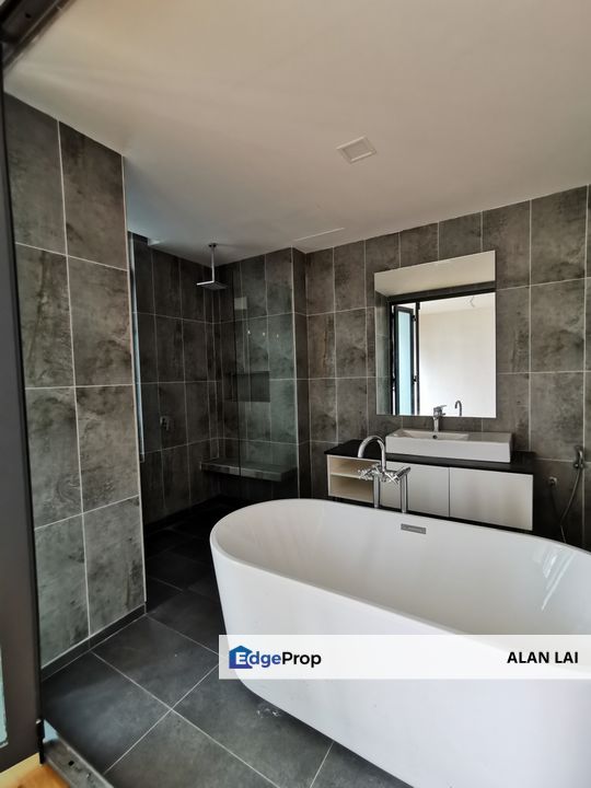 4 storey Villa Citrine Cristal serin residence, Garden Residence Cyberjaya, Selangor, Cyberjaya