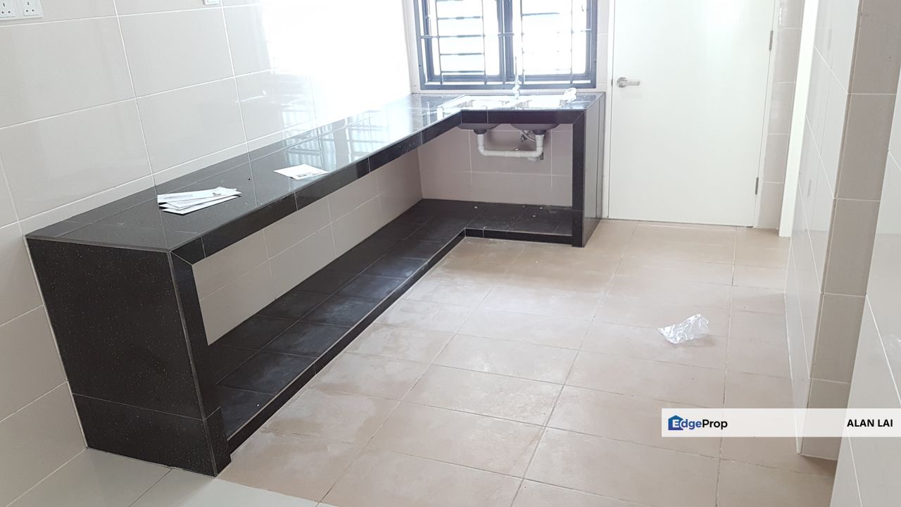 2 storey Best Buy Avista, Warisan Puteri, Kota warisan 22x75 Freehold, Selangor, Sepang