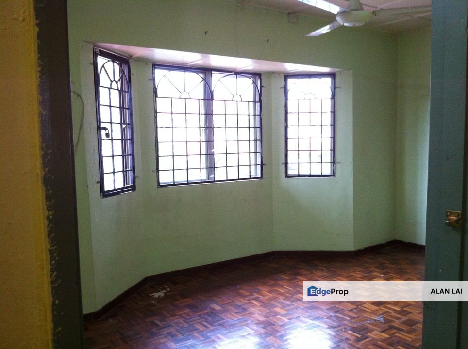 Best Buy Home 2 storey Lestari Putra, LEP 6 Taman Equine, Seri Kembangan, Selangor, Seri Kembangan