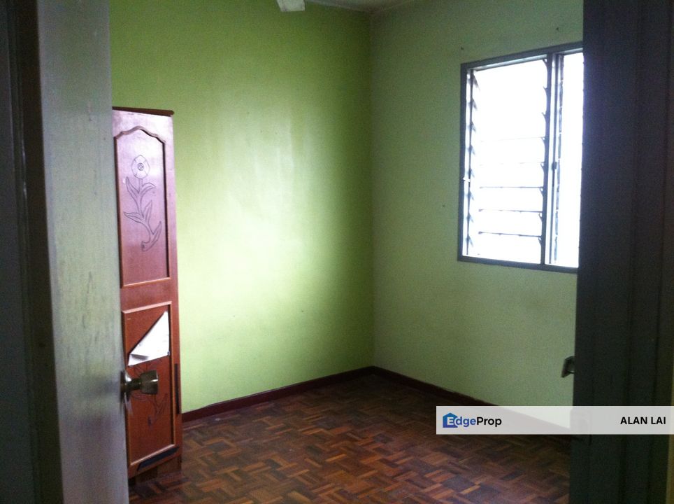 Best Buy Home 2 storey Lestari Putra, LEP 6 Taman Equine, Seri Kembangan, Selangor, Seri Kembangan