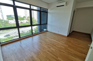 Corner 3 storey Villa Citrine Cristal serin residence Cyberjaya