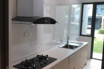 Lepironia Gardens, Setia Eco Glades