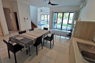 Lepironia Gardens, Setia Eco Glades