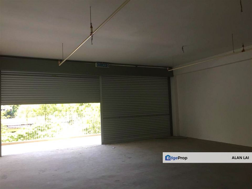 Best Buy 3 storey Shop KEMAYAN SQUARE palm mall seremban gateway, Negeri Sembilan, Seremban