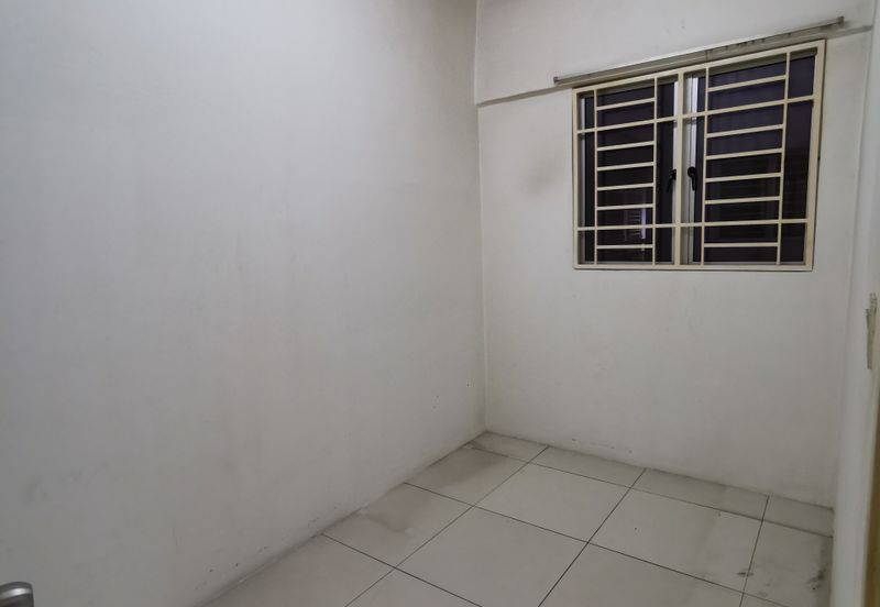 Calisa M @ Calisa Residences