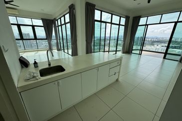 Cristal Serin Residence