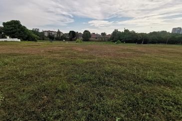 Perdana Lakeview West