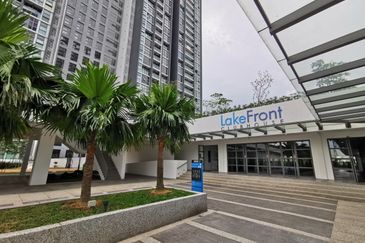 LakeFront Residence Cyberjaya