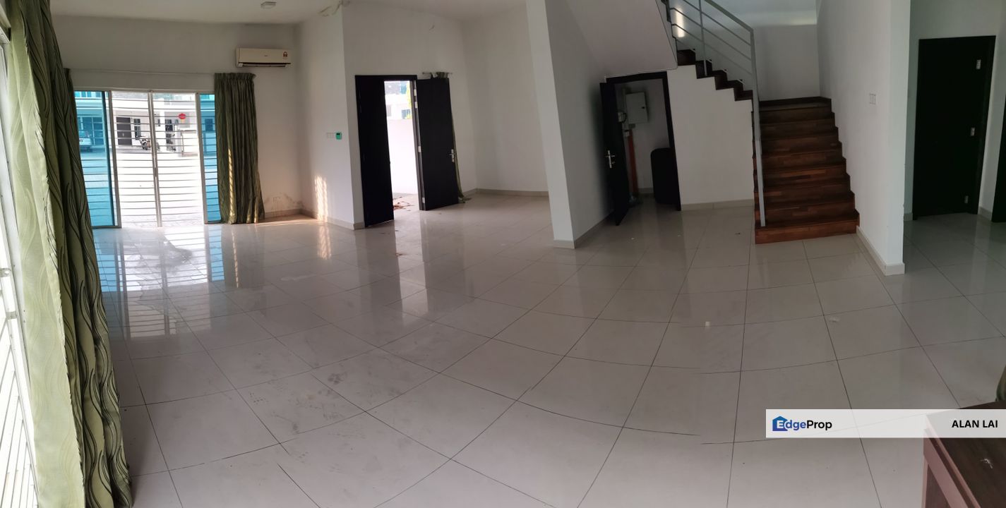 Below market & bank value Mydiva Home Perdana Lakeview east, Cyberjaya, Selangor, Cyberjaya