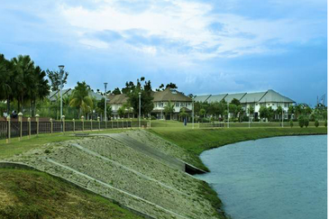 Perdana Lakeview East