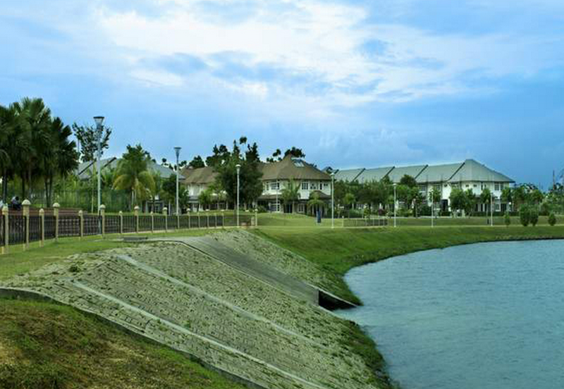 Perdana Lakeview East