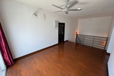 MYDiva, Perdana Lakeview East