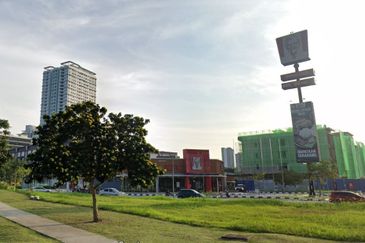 Cheapest corner shop | office edusphere, mutiara ville cyberjaya