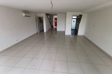 Best Buy 3 Storey Villa Citrine, Cristal serin residence Cyberjaya