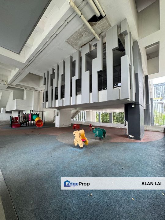 Best Buy Domain 2, NeoDomain 2 Cyberjaya Dpulze, Cybersquare, Selangor, Cyberjaya