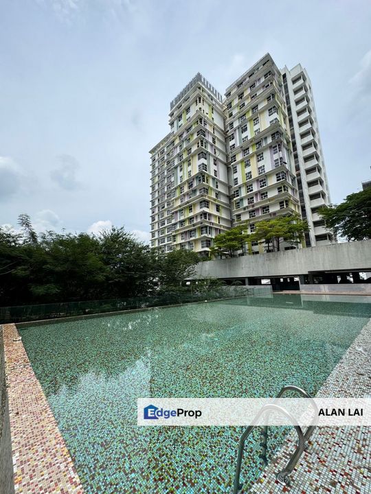 Best Buy Domain 2, NeoDomain 2 Cyberjaya Dpulze, Cybersquare, Selangor, Cyberjaya