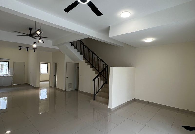 Monet Springtime @ Sunsuria City