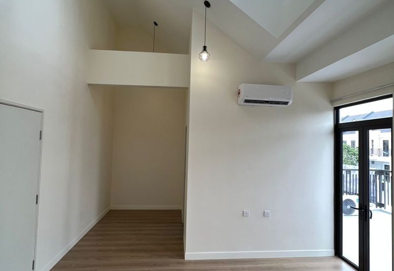 Monet Springtime @ Sunsuria City