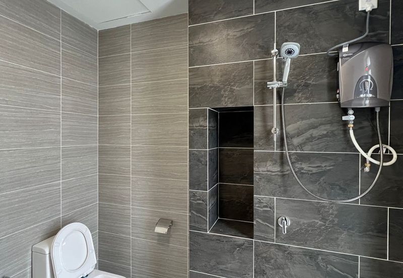 Monet Springtime @ Sunsuria City