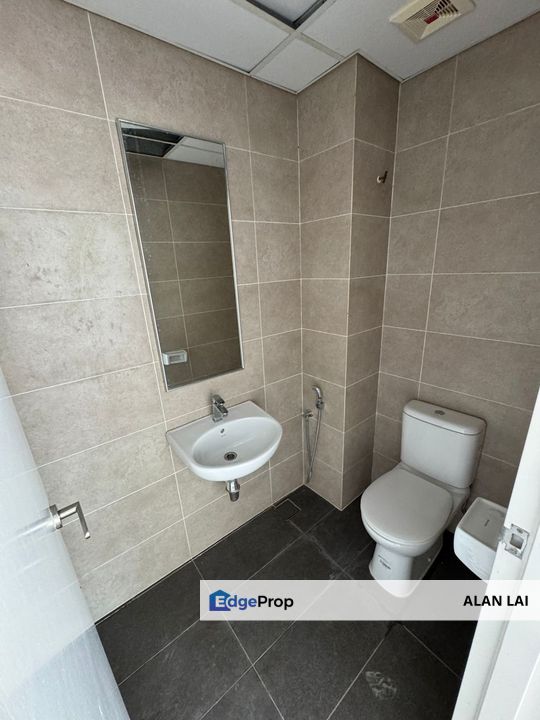 Best buy 8 storey semi-D Star central Office MSC status CBD cyberjaya, Selangor, Cyberjaya