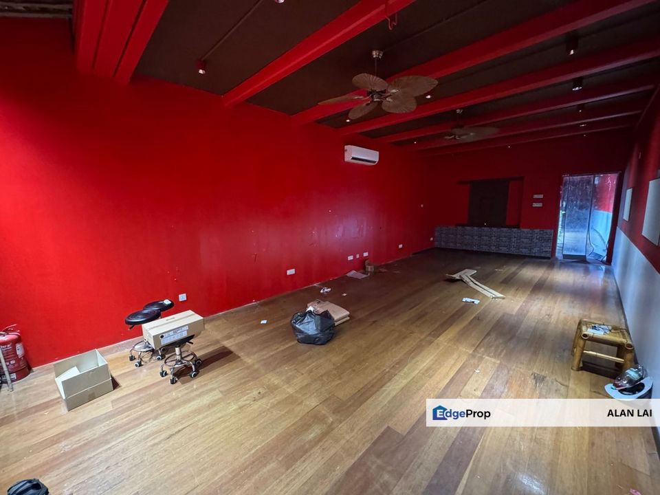 Jonker Walk mainroad, jalan hang jebat town 1st & 2nd Floor Shop 鸡场街主道, Melaka, Melaka Tengah