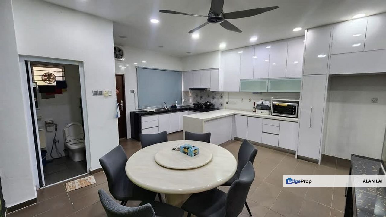 Best Buy cascadia lake vista townhouse Taman Tasik Prima Puchong ground Puchong, Selangor, Puchong