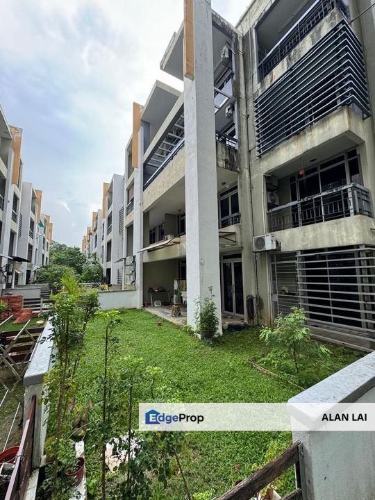 Below value corner cyberia smarthome townhouse 2 townvilla 2 Cyberjaya, Selangor, Cyberjaya