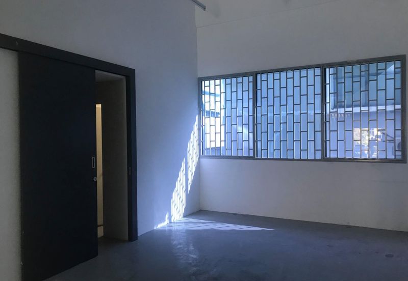 32 Avenue, Bukit Serdang