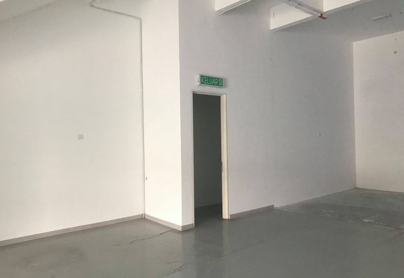 32 Avenue, Bukit Serdang