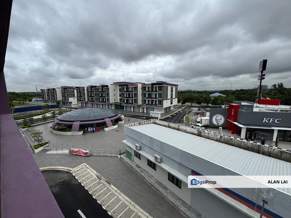 Cheapest intermdiate 2nd floor shop office edusphere, mutiara ville cyberjaya, Selangor, Sepang