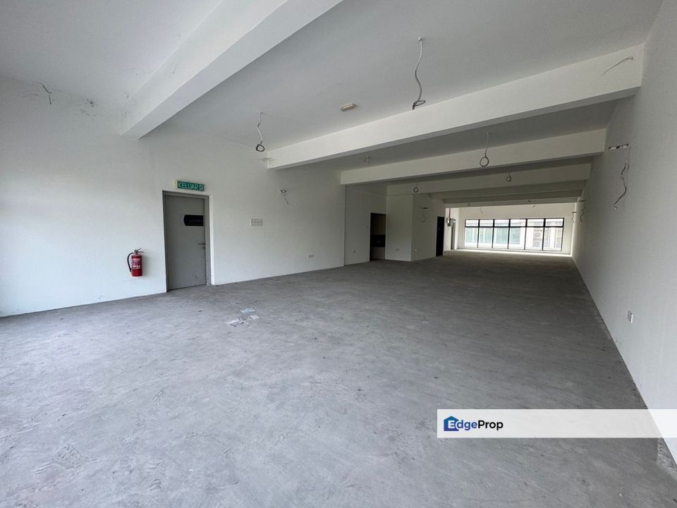 Best rent first floor shop Radius Business Park Third avenue Cyberjaya, Selangor, Cyberjaya