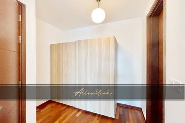 Queens Residences @ Queens Waterfront