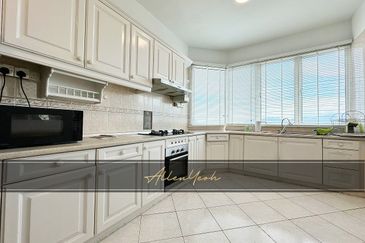 Gurney Beach Resort Condominium