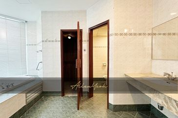 Gurney Beach Resort Condominium