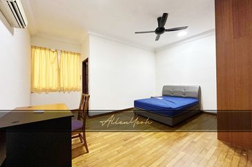 Gurney Beach Resort Condominium