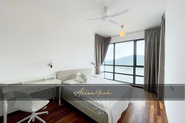 Queens Residences @ Queens Waterfront