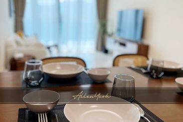 Queens Residences @ Queens Waterfront