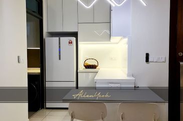 Queens Residences @ Queens Waterfront