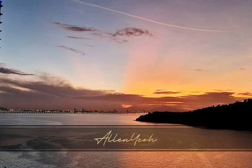 Queens Residences @ Queens Waterfront