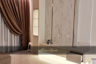 Queens Residences @ Queens Waterfront