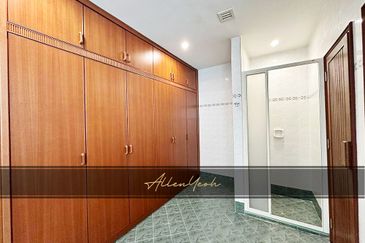 Gurney Beach Resort Condominium