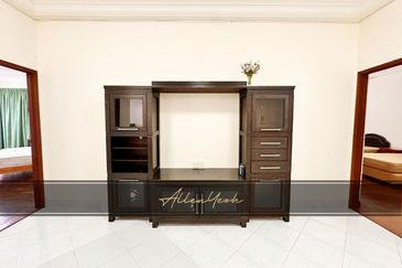 Gurney Beach Resort Condominium