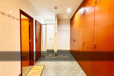 Gurney Beach Resort Condominium