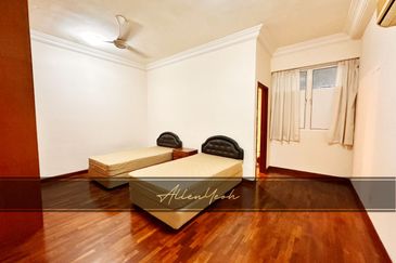 Gurney Beach Resort Condominium