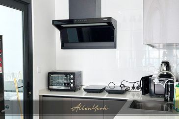 Queens Residences @ Queens Waterfront