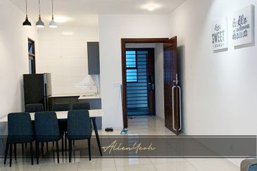 Queens Residences @ Queens Waterfront