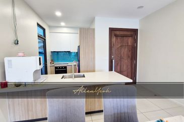 Queens Residences @ Queens Waterfront