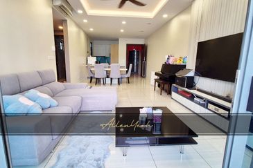 Queens Residences @ Queens Waterfront