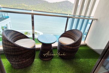 Queens Residences @ Queens Waterfront