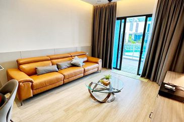 Queens Residences @ Queens Waterfront